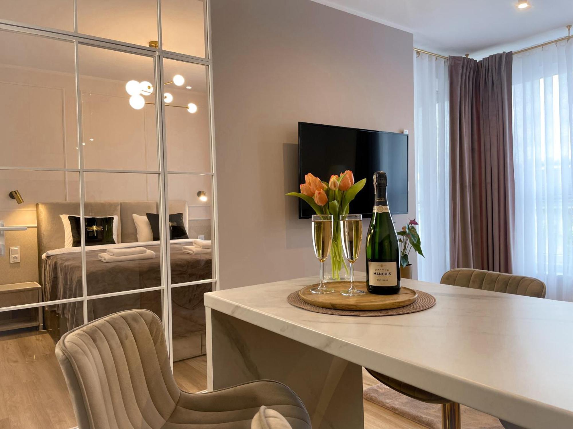 Apartment Urban Luxury Opolska 10 No 29, Free Garage, Self Check-in *