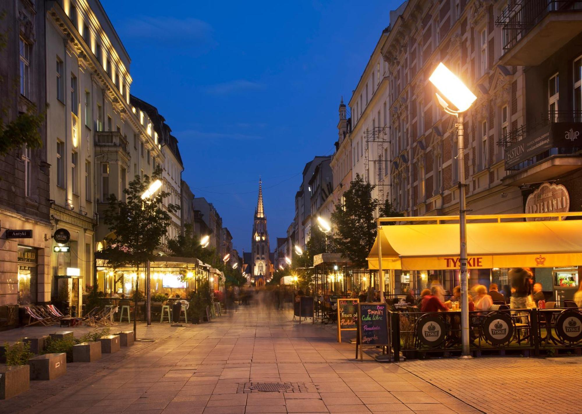 Urban Luxury Opolska 10 No 29, Free Garage, Self Check-in Apartment *